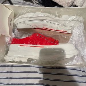 SIZE 43 Alexander Mcqueen